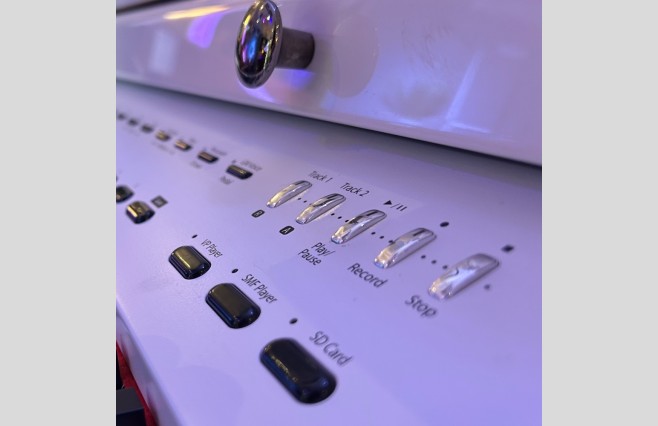 Robertson RP3000 Self Playing Digital Baby Grand Piano | Polished White | UK Delivery | 0% Finance | P/X | Full Warranty | Includes Stool & Headphones | Used - Image 11